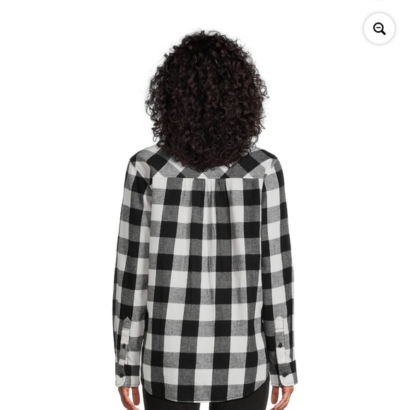 Time and Tru Black and White Plaid Button Down Shirt - Picture 4 of 6